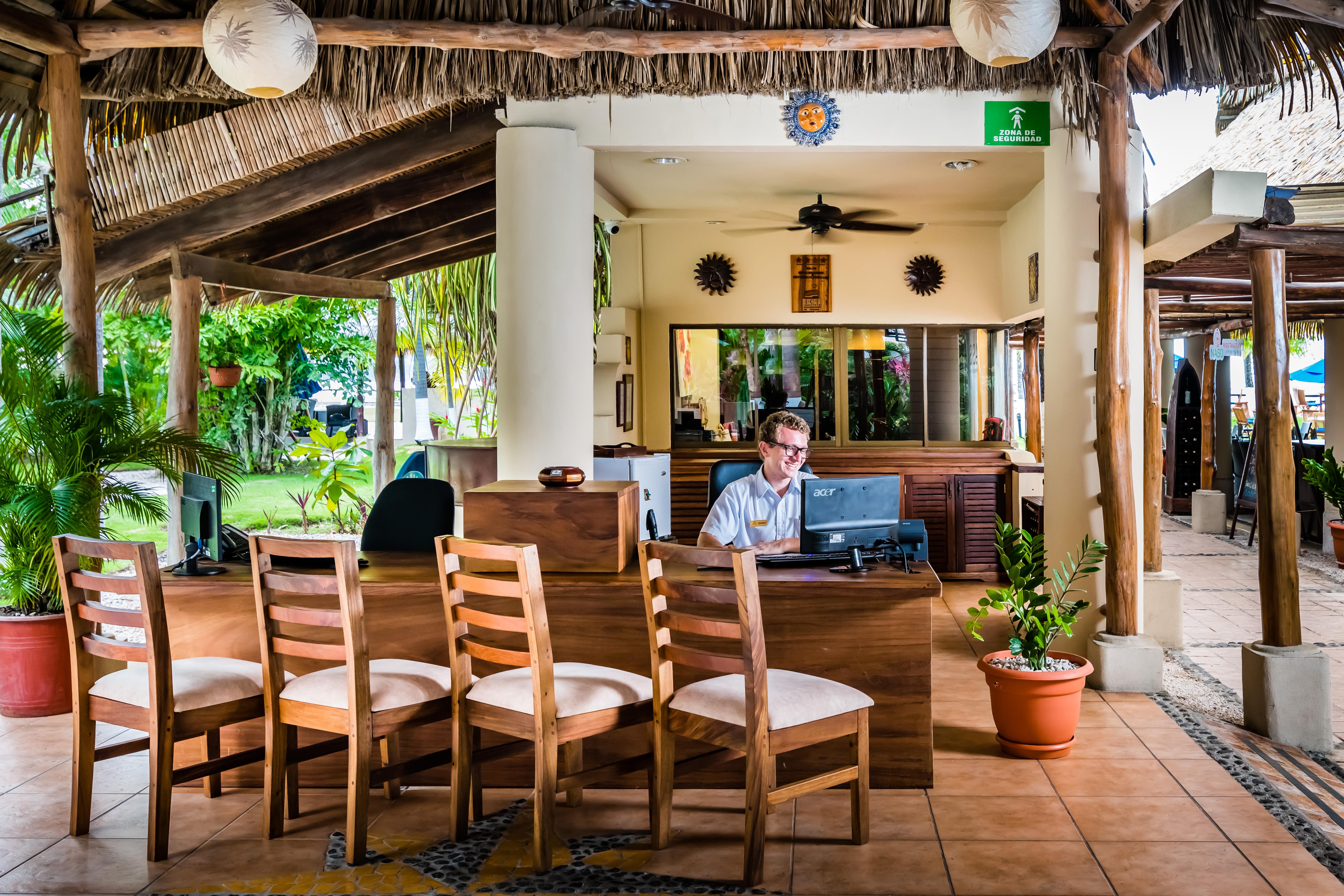 Bahia Del Sol Beach Front Boutique Hotel 포트레로 외부 사진