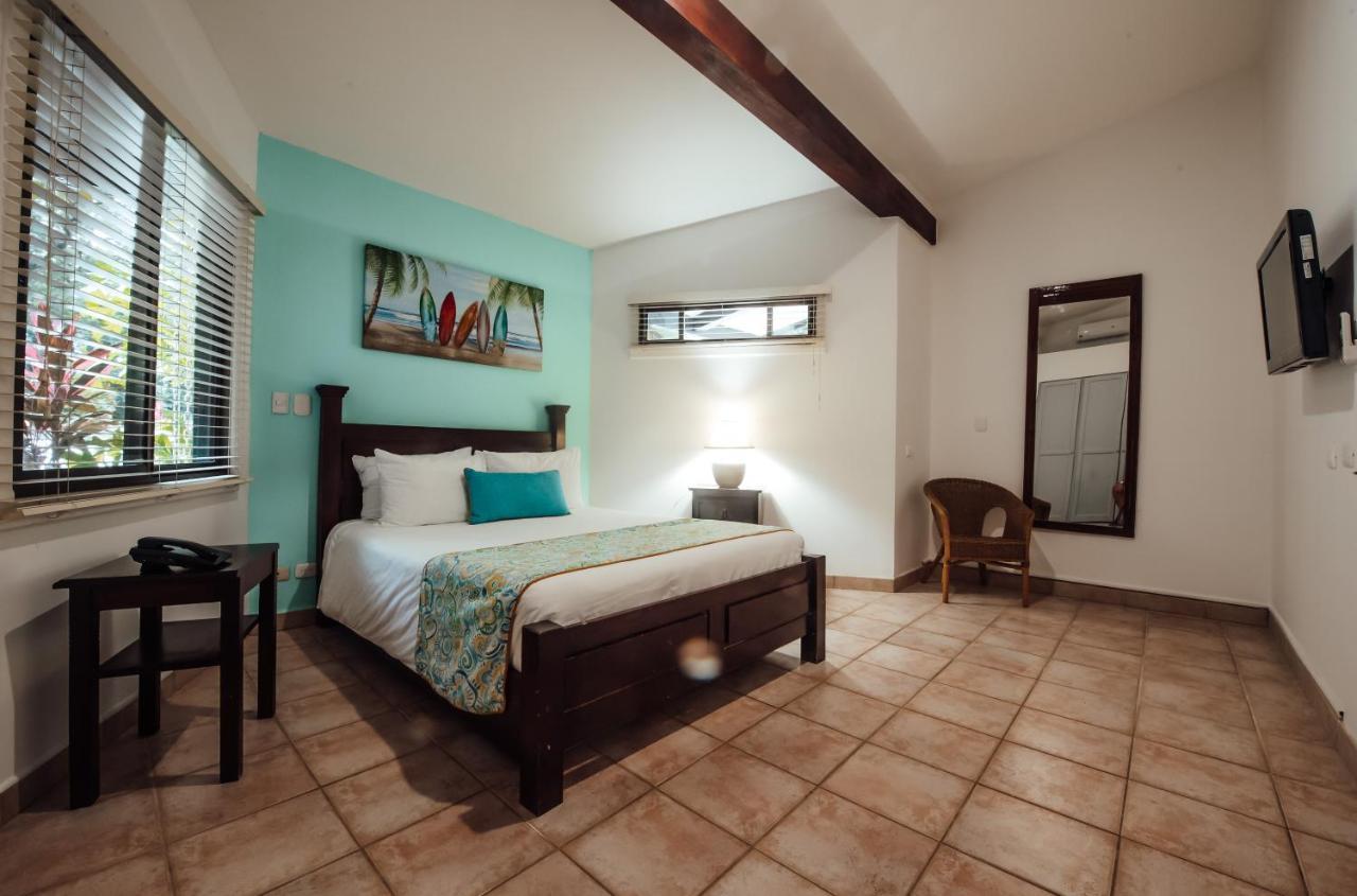 Bahia Del Sol Beach Front Boutique Hotel 포트레로 외부 사진