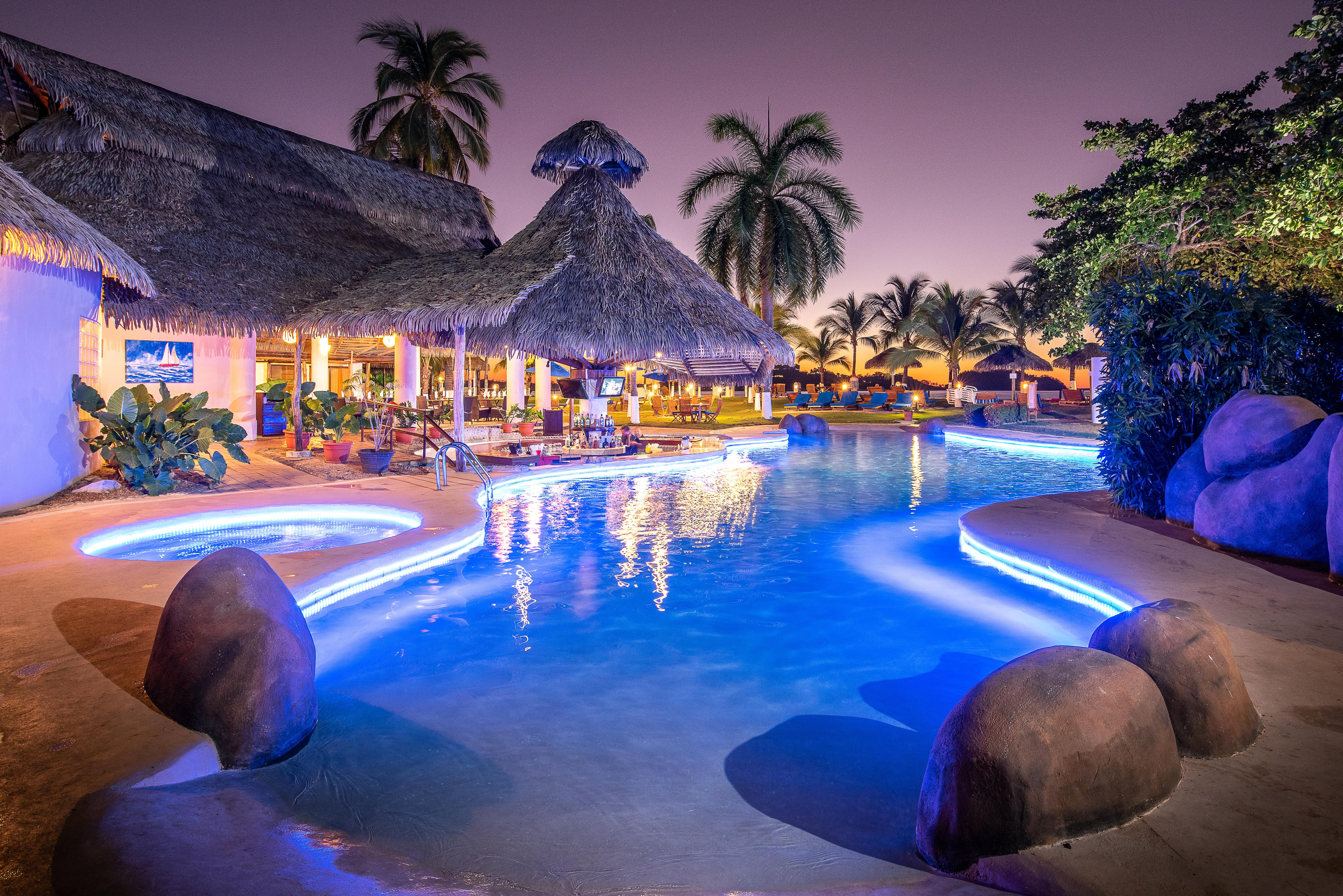 Bahia Del Sol Beach Front Boutique Hotel 포트레로 외부 사진