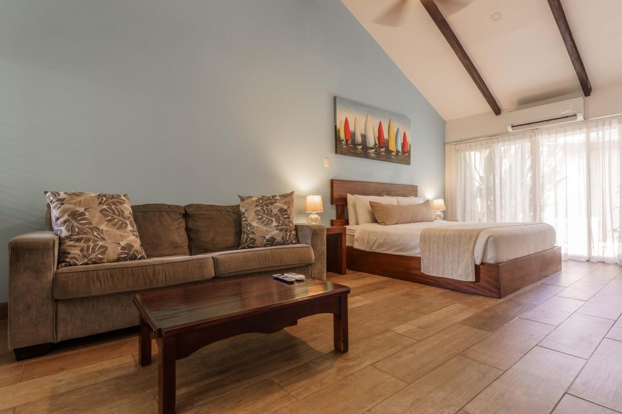 Bahia Del Sol Beach Front Boutique Hotel 포트레로 외부 사진