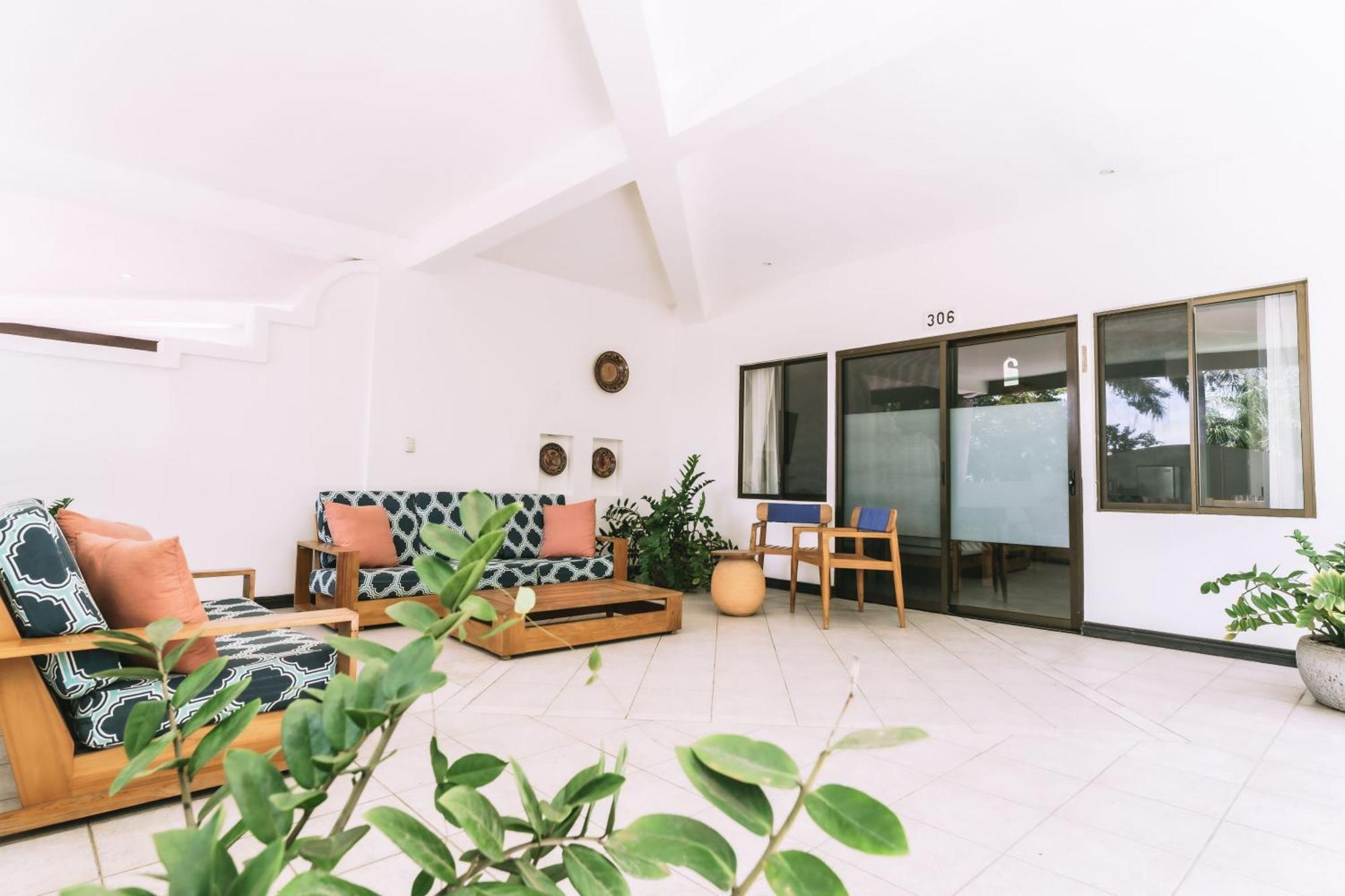 Bahia Del Sol Beach Front Boutique Hotel 포트레로 외부 사진