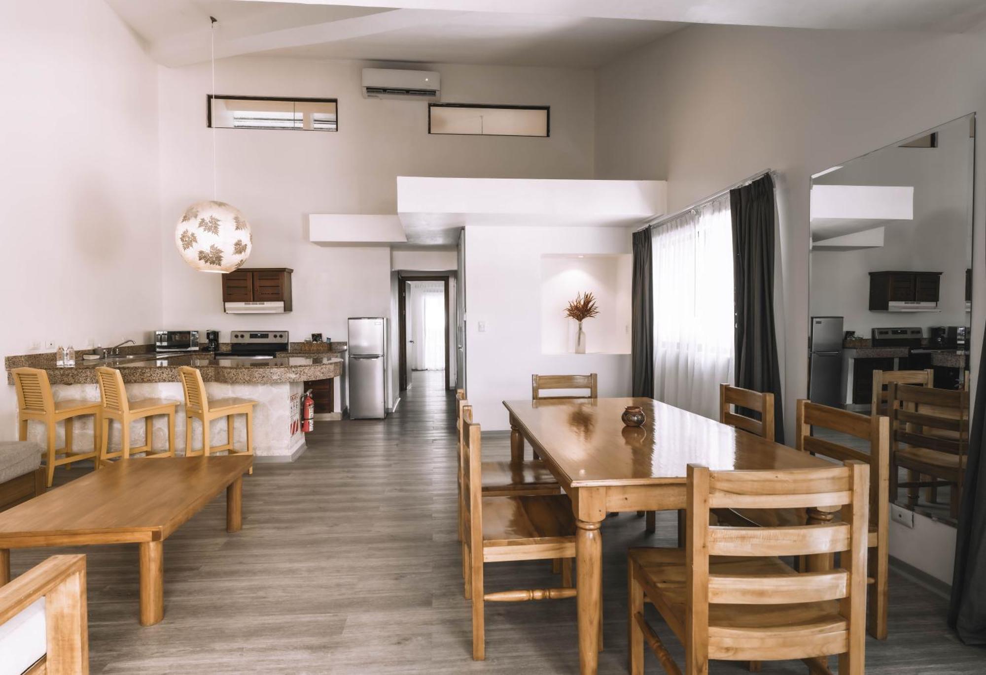 Bahia Del Sol Beach Front Boutique Hotel 포트레로 외부 사진