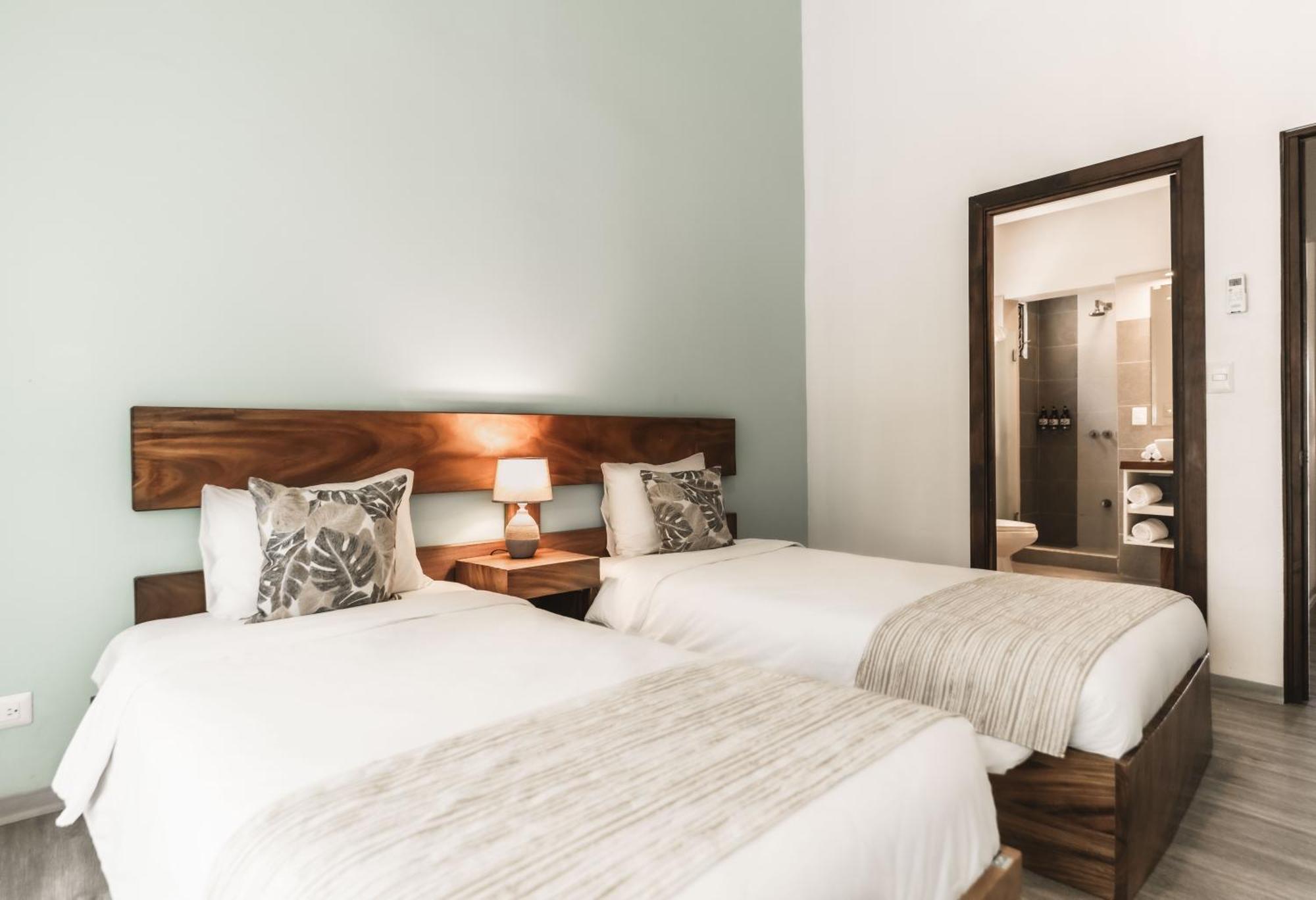 Bahia Del Sol Beach Front Boutique Hotel 포트레로 외부 사진